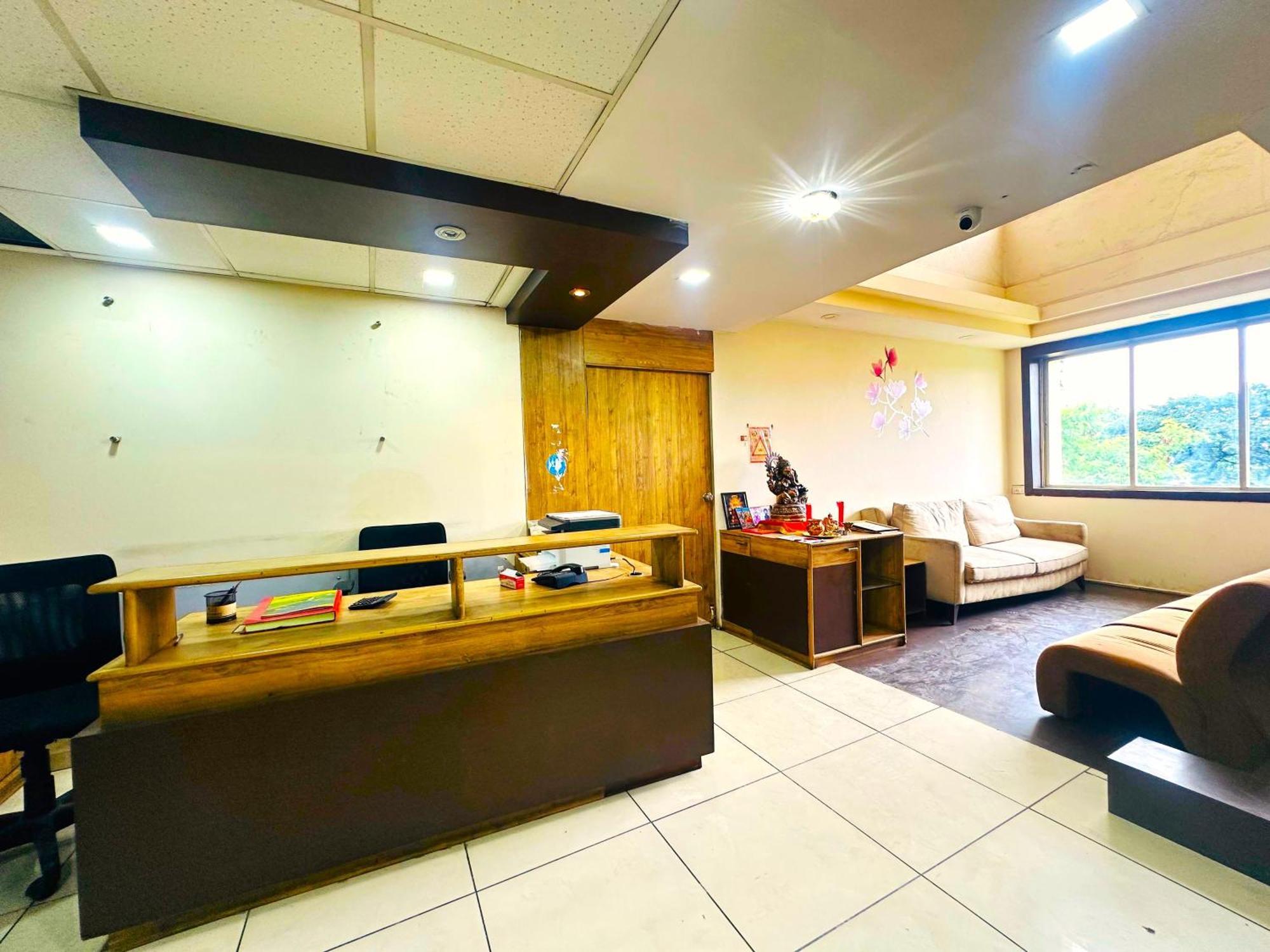 Aundh Elite Stay Pune Exteriör bild